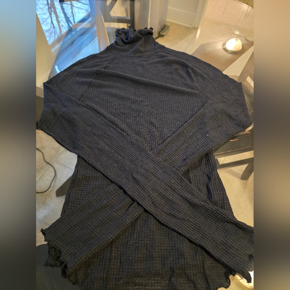 Black Ribbed Long Sleeve Top
